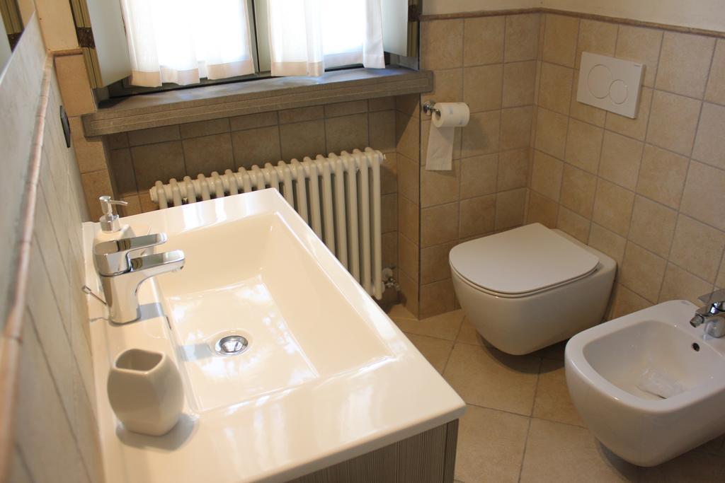 Hostel Del Gal Clusane Εξωτερικό φωτογραφία