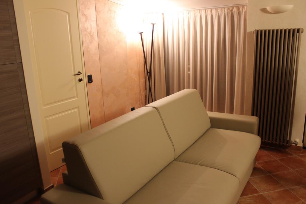 Hostel Del Gal Clusane Εξωτερικό φωτογραφία